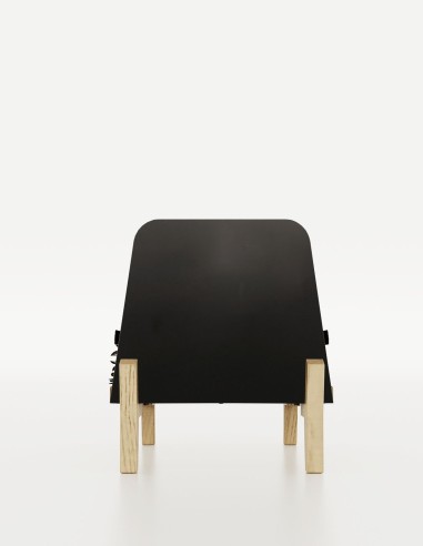 Design épuré du rangement à bûches fabriqué en France