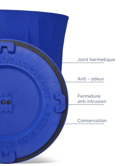 nouvelle solution design pour ranger les croquettes de chien en bleu